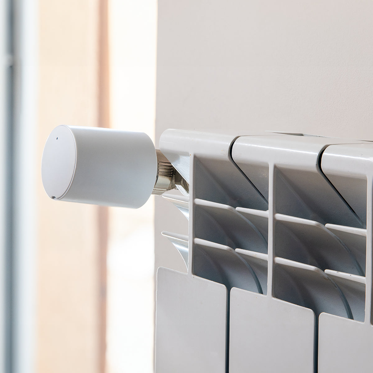 Shelly BLU TRV + BLU Gateway Gen3 Cabeça de Válvula Termostática controlada por Bluetooth - Image 3